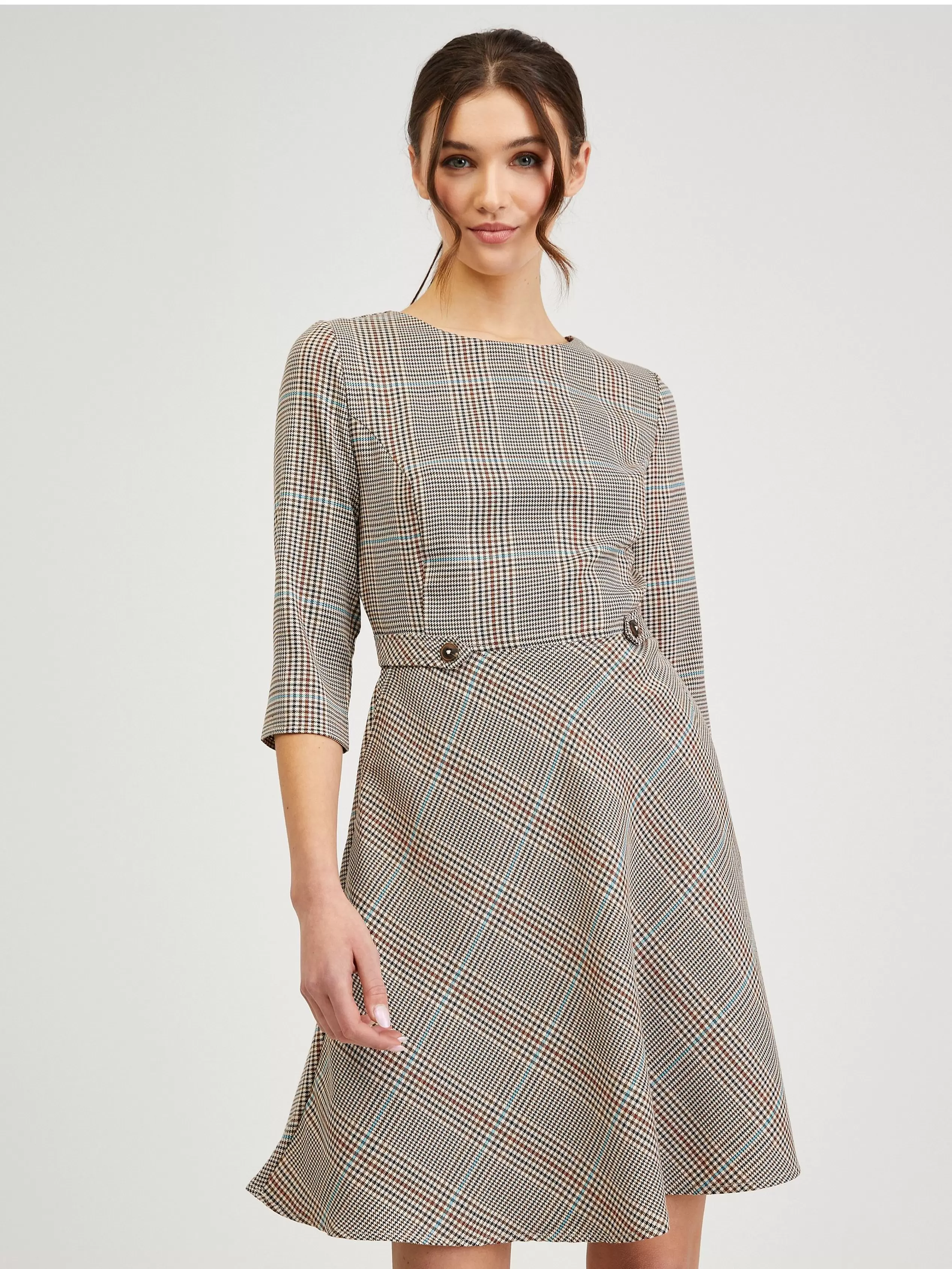 Brązowa sukienka w kratkę ORSAY