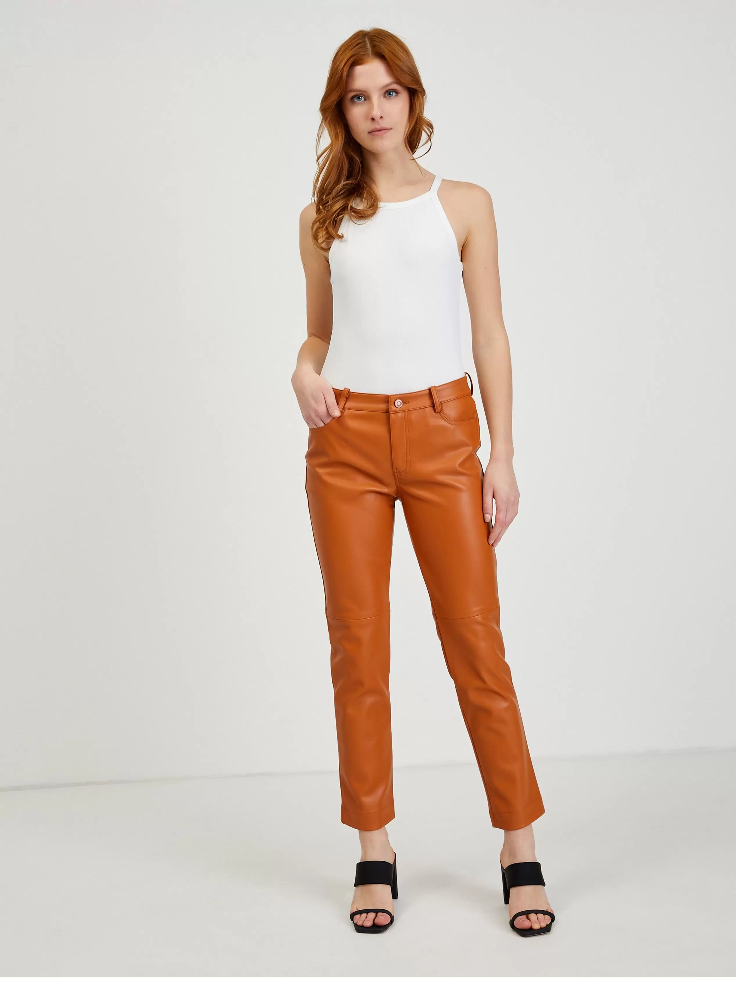 Brązowe spodnie skórzane damskie ORSAY