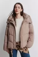 Chaqueta acolchada con capucha