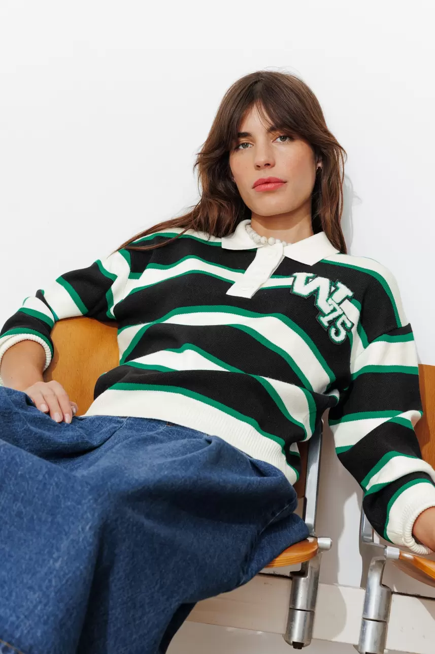 Sweter w paski