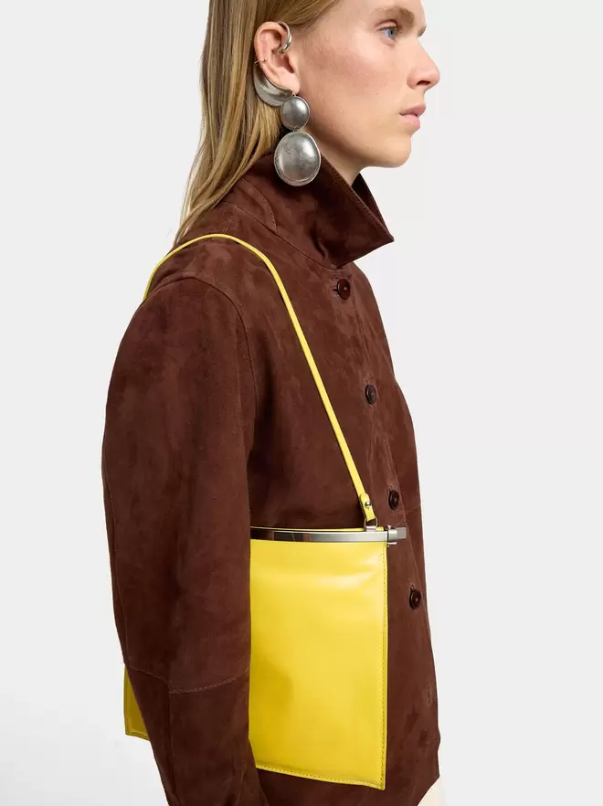Leather shoulder bag