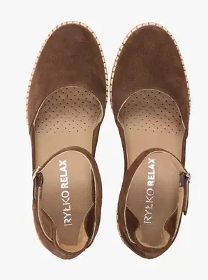 Brązowe koturny espadryle z skóry welurowej