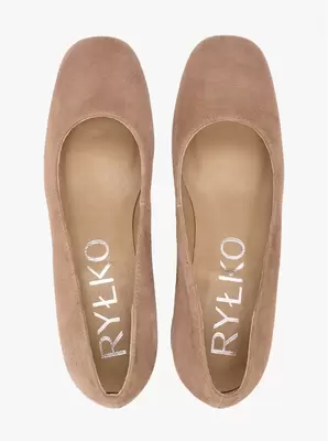 Jasnobrązowe czółenka ze skóry welurowej