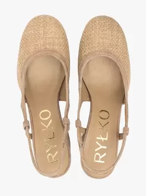 Beżowe czółenka z tkaniny i skóry