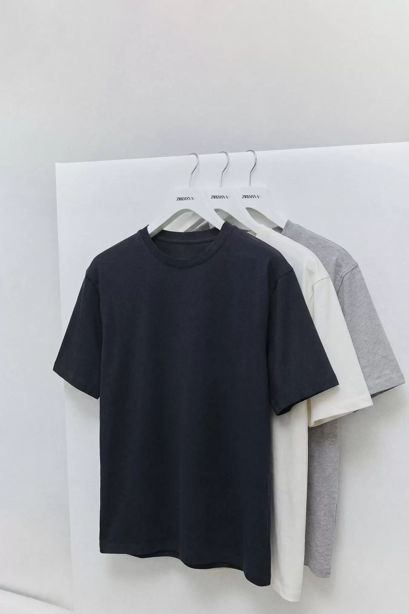 MEDIUM WEIGHT SHORT SLEEVE T-SHIRT