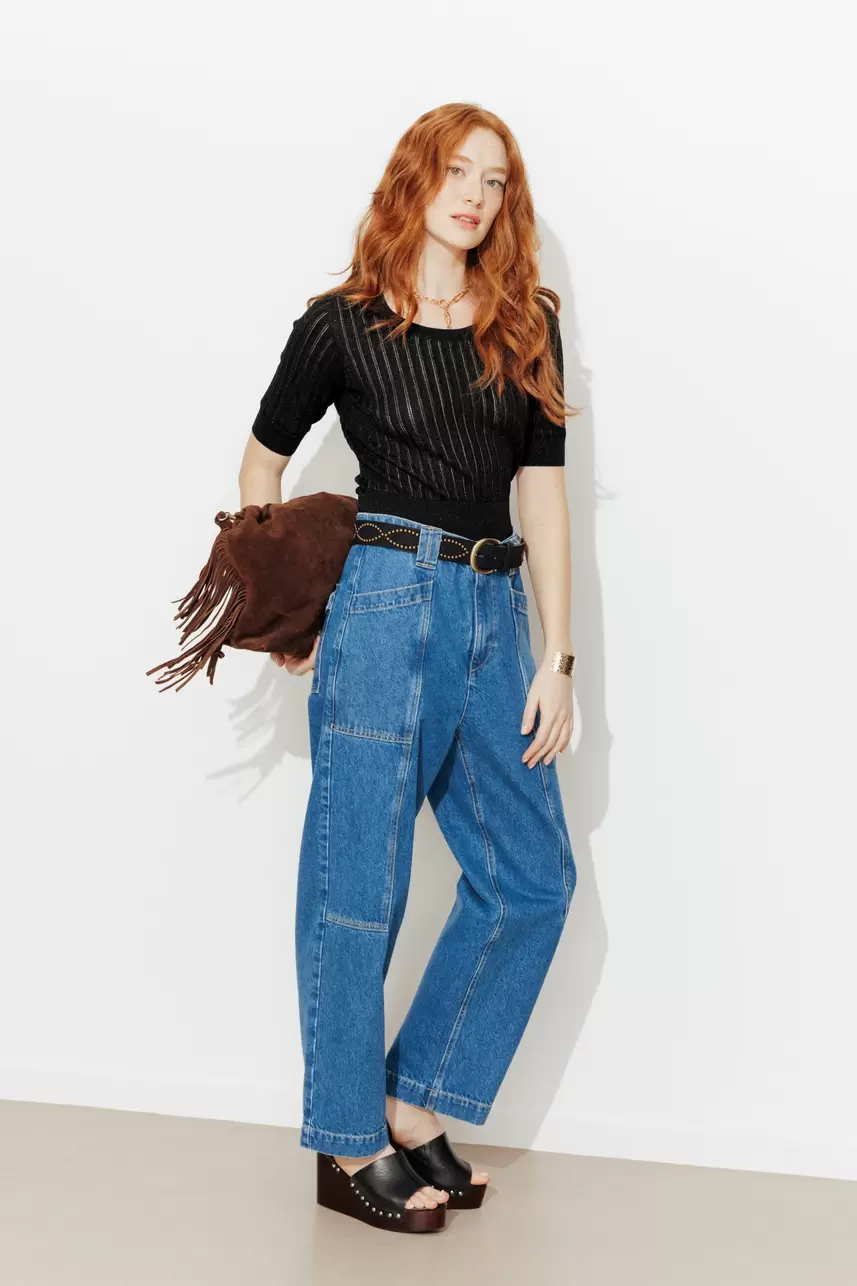 Krótki sweter z cekinami