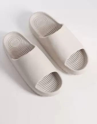 Jack & Jones – Beżowe profilowane klapki