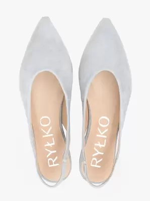 Jasnoniebieskie czółenka slingback w szpic