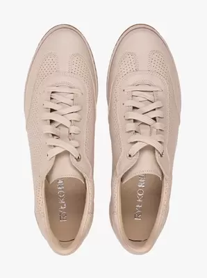 Beżowe sneakersy z perforacjami