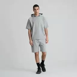 Szorty regular z kieszeniami