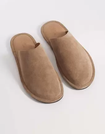 ASOS DESIGN – Szarobeżowe klapki zamszowe