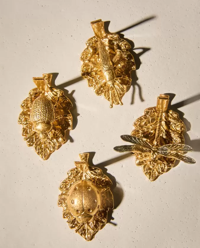 Zestaw wizytówek owady (4 szt.) | MARISA BERENSON ZESTAW CERAMICZNYCH OZDOB (4 SZT.) | MARISA BERENSON