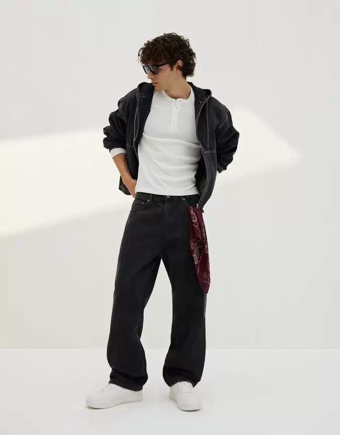 Jeansy o kroju baggy