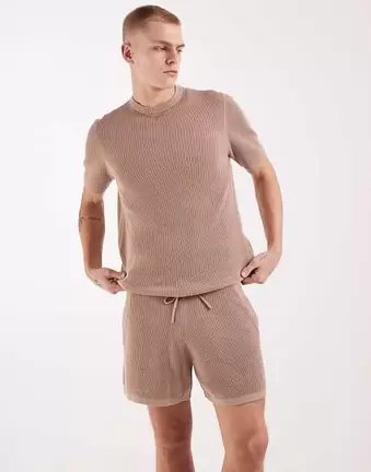 ASOS DESIGN – Szarobrązowe szorty z prążkowanej dzianiny, część zestawu