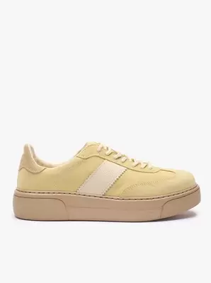Beżowe sneakersy ze skóry licowej i welurowej