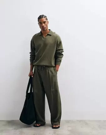 ASOS DESIGN – Zielony zestaw oversize: koszulka polo o pudełkowym kroju i prążkowane joggersy z balonowymi nogawkami