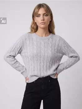 Sweter z wiskozą z ozdobnym splotem