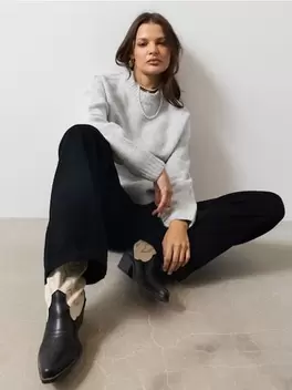 Sztruksowe spodnie wide leg z wysokim stanem