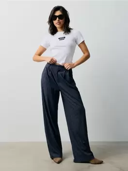 Spodnie wide leg w paski z wiskozą