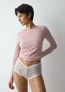 PRETTY MODAL