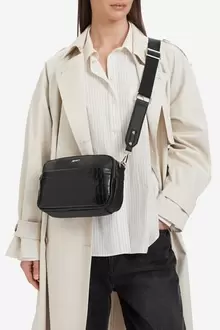 Mała torebka crossbody