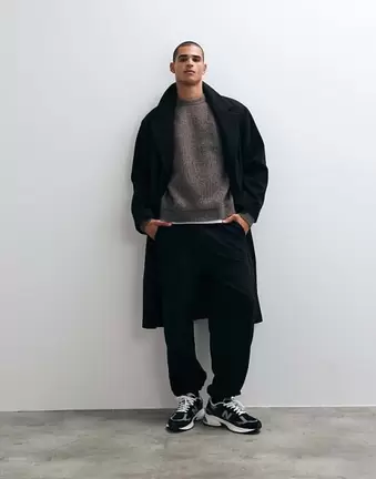 ASOS DESIGN płaszcz oversize w czerni o wyglądzie wełny