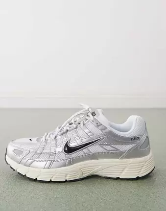 Nike – P-6000 – Biało-srebrne buty sportowe unisex