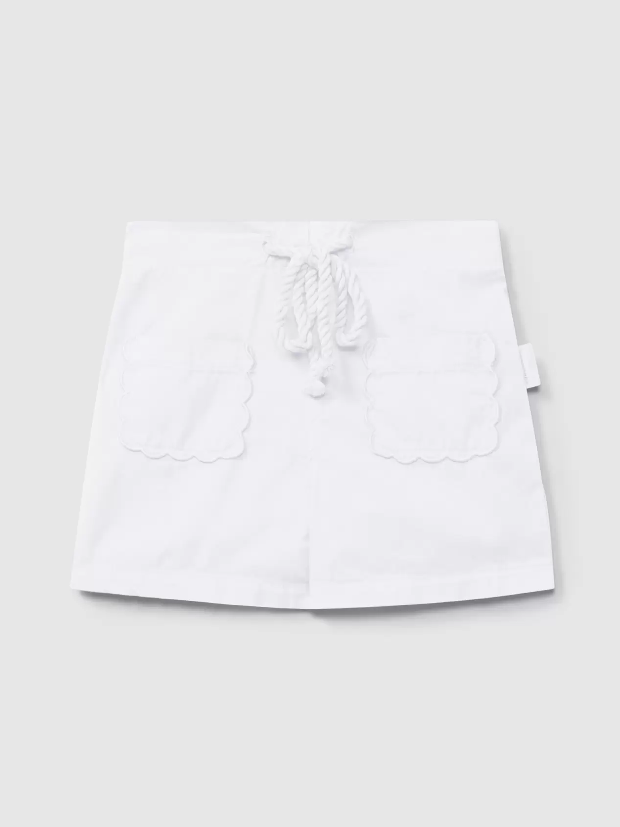 Plain twill pull-up shorts