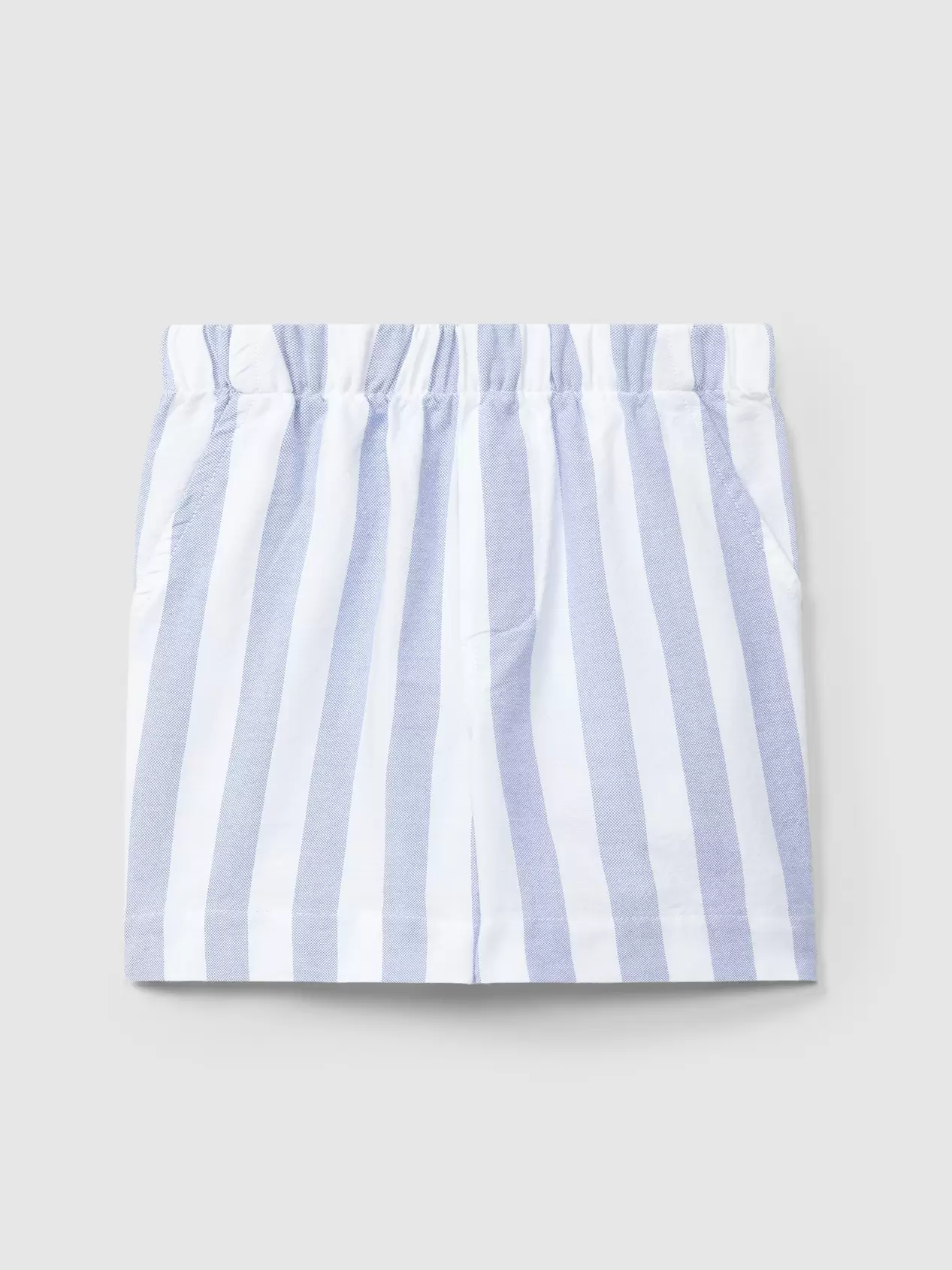 Pull-up shorts in striped Oxford fabric