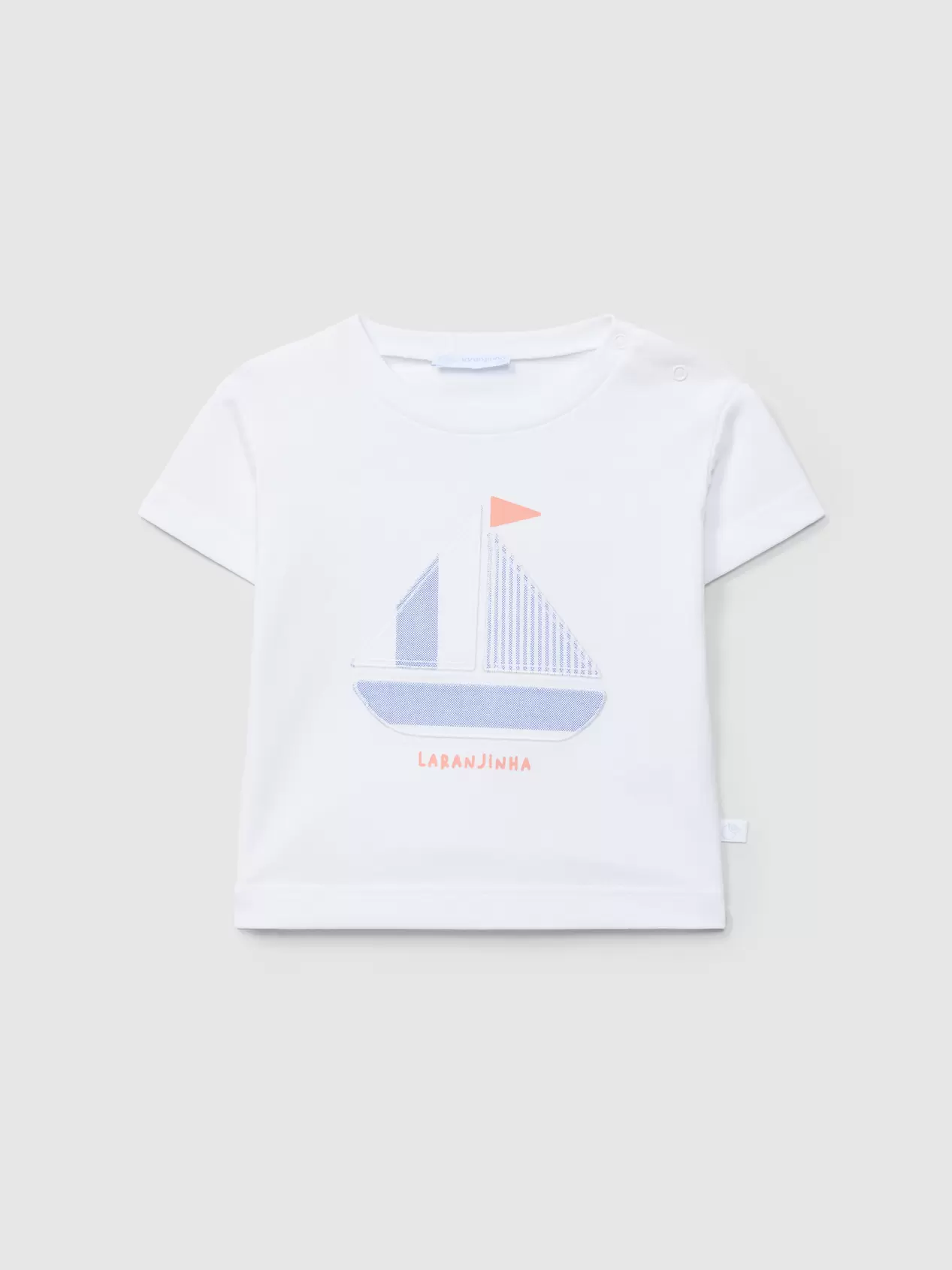 T-shirt boat