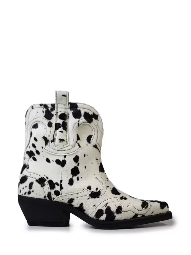 Texana Boot in Cow Animal Print