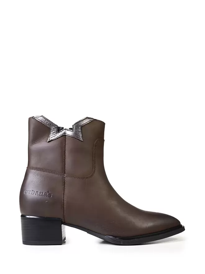 Brown Leather Boot with Star Cutout