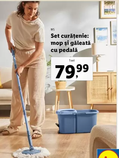 Set curățenie: mop și găleată cu pedală