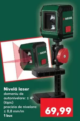 Nivelă laser