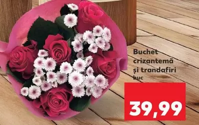 Buchet crizantemă și trandafiri