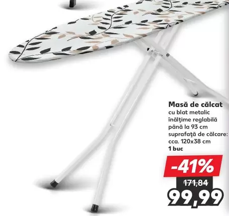 Masă de călcat cu blat metalic