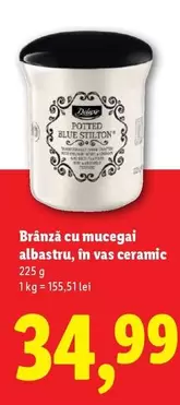 Brânză cu mucegai albastru, în vas ceramic