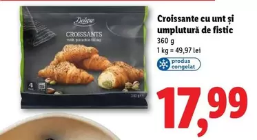 Croissante cu unt și umplutură de fistic