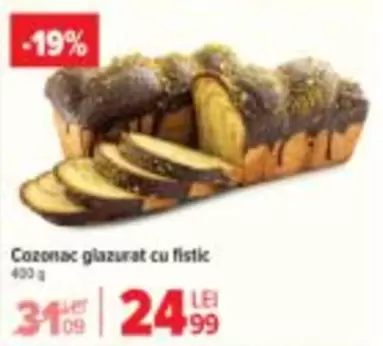 Cozonac glazurat cu fistic