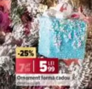 Ornament forma cadou