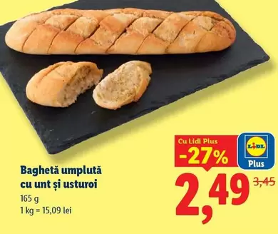 Baghetă umplută cu unt și usturoi