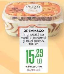 Înghețată cu vanilie, caramel și nuci pecan