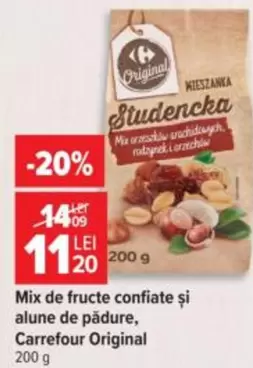 Mix de fructe confiate și alune de pădure