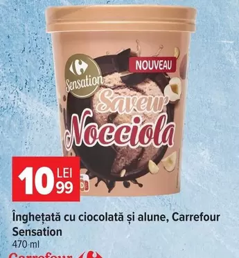 Înghețată cu ciocolată și alune