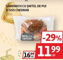SANDWICH CU SNITEL DE PUI SI SOS CHEDDAR
