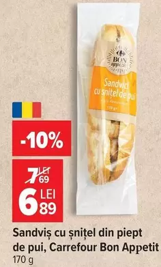 Sandviș cu șnițel din piept de pui