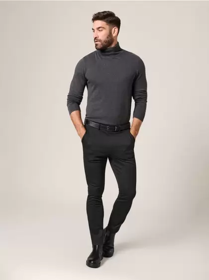 Pantaloni slim fit