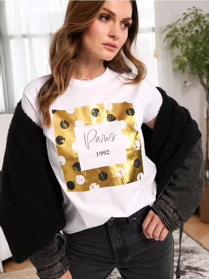 Tricou