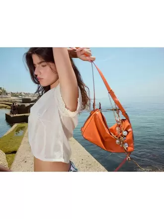 Crossbody bag with flap