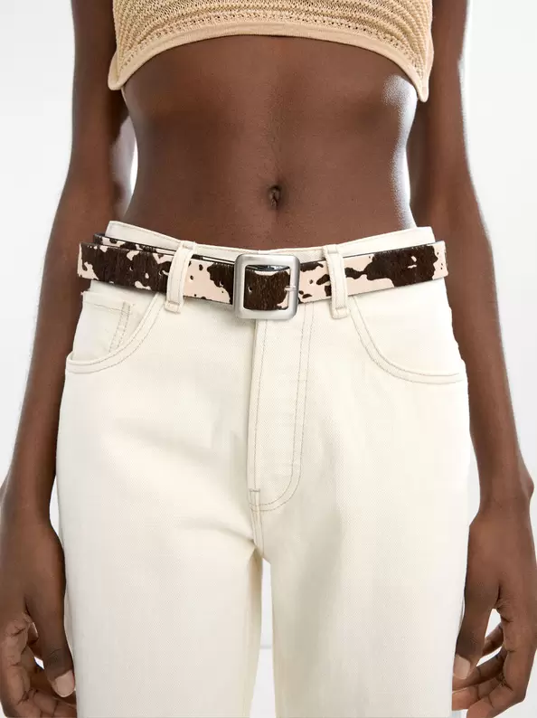 Leather belt with square buckle